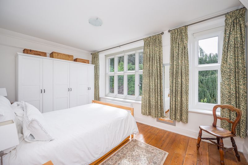 Bedroom- click for photo gallery